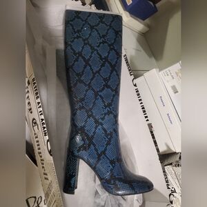 NIB Jeffrey Campbell sz 5 and 6 boots